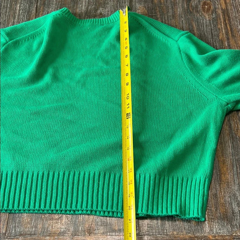 LOVE Crewneck Sweater in Emerald Green Golf Clubs